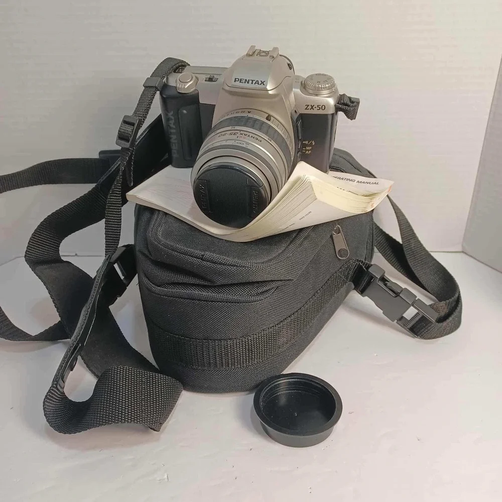 Vintage Pentax ZX-50‎ 35mm SLR Film Camera with Pentax 35-80mm Lens *Untested*